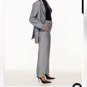 Aritizia Babaton Command Pant Black Trousers, size 4